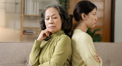 Emotional Blackmail: Signs, Examples & Coping Strategies featured image