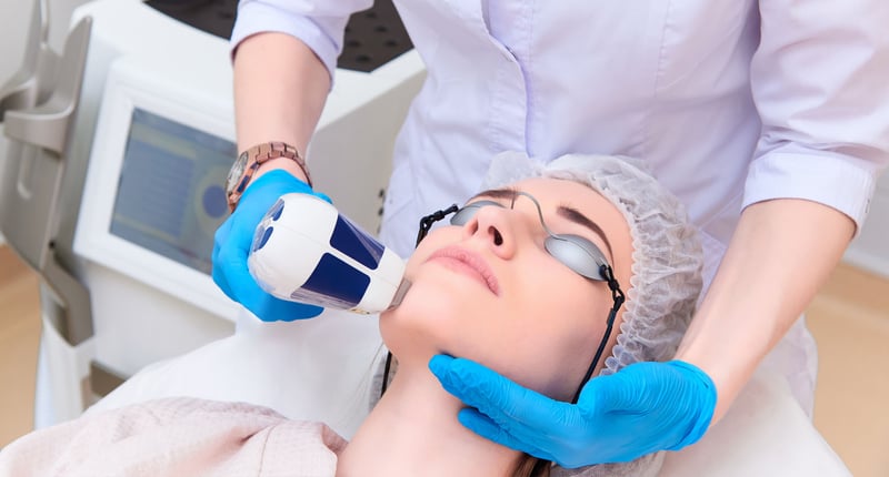Woman receiving Pico Laser treatment