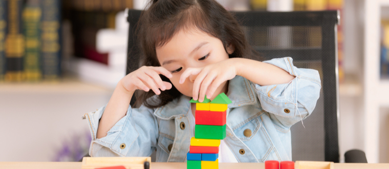 child-playing-with-toys