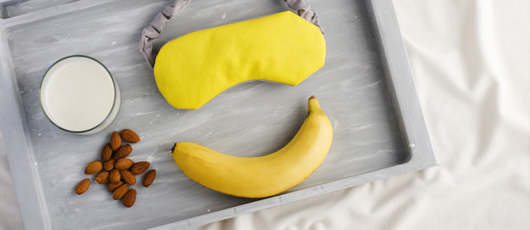 令身體產生血清素的堅果、香蕉和睡眠