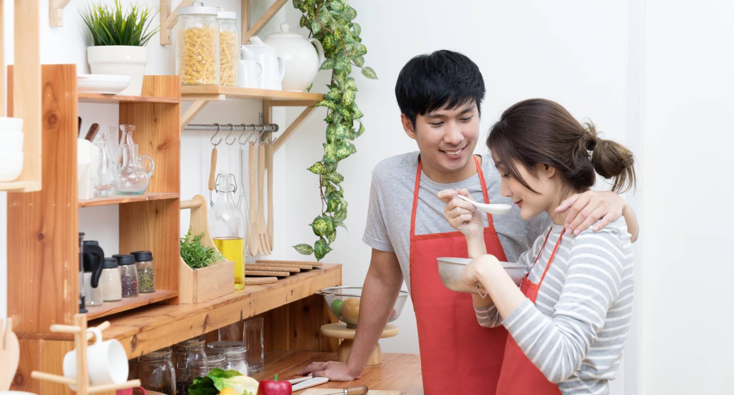 年輕夫婦親自下廚調理身體流產後