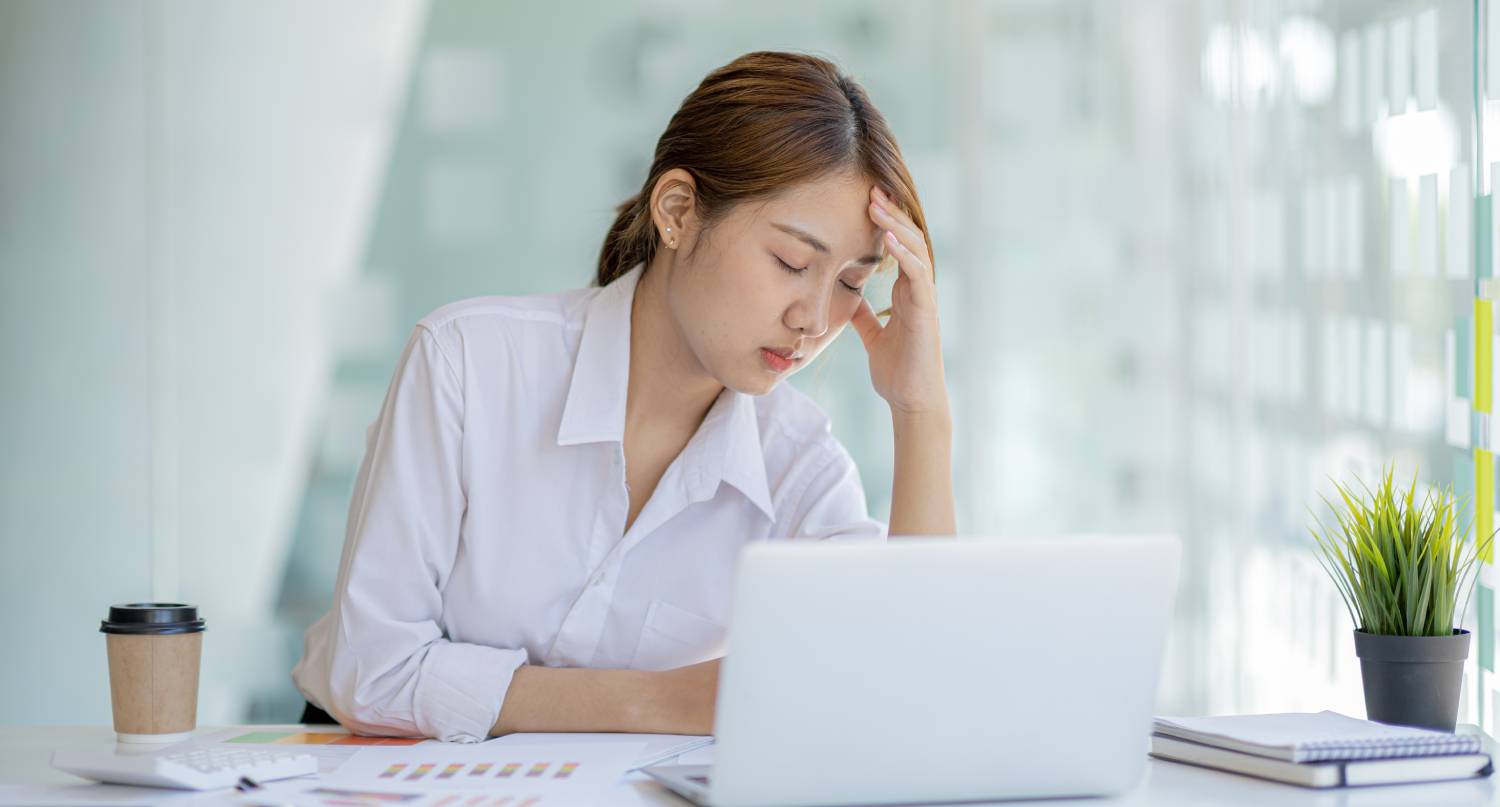 年輕女子感到頭暈