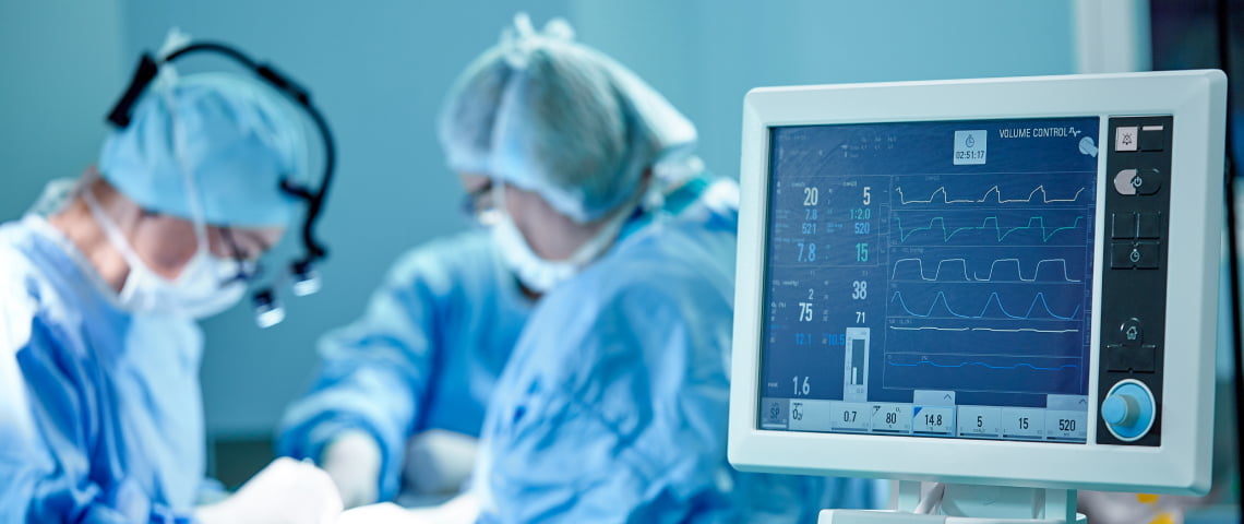 orthopaedics performing surgery