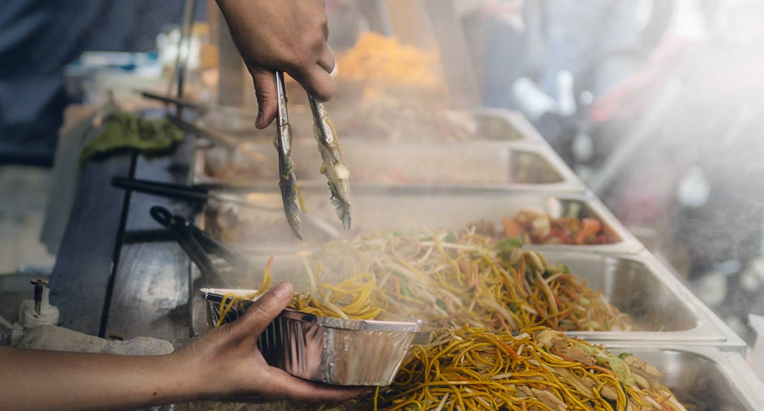 香港三餸飯中式小炒外賣店